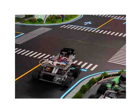 智能駕駛環(huán)境仿真實(shí)訓裝置沙盤(pán)